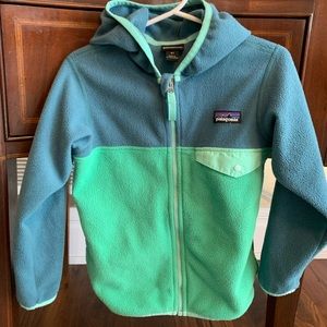 4T Patagonia fleece. Cute green colors! VGUC or GUC!